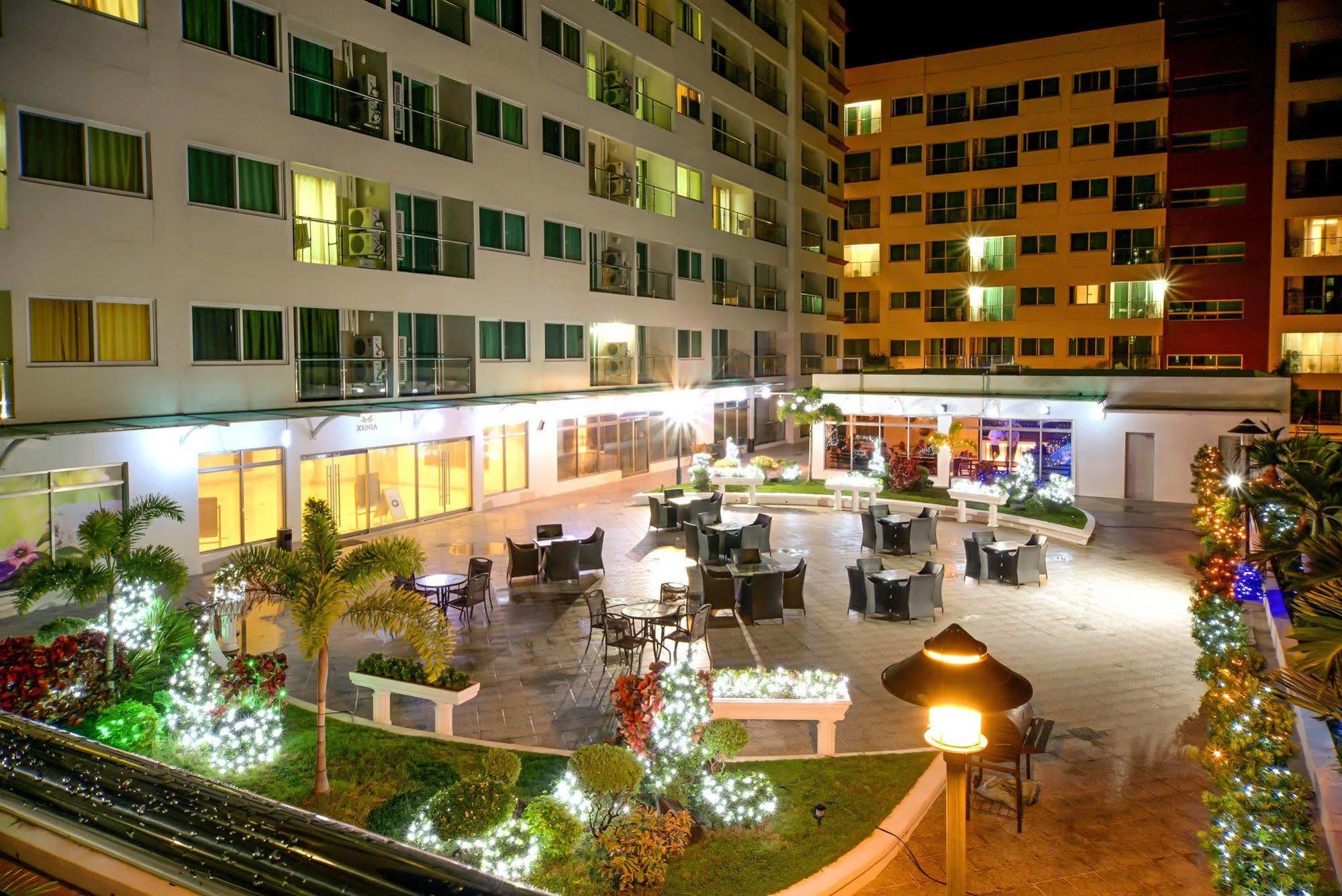 Xenia Hotel Clark Clark Field Exterior photo